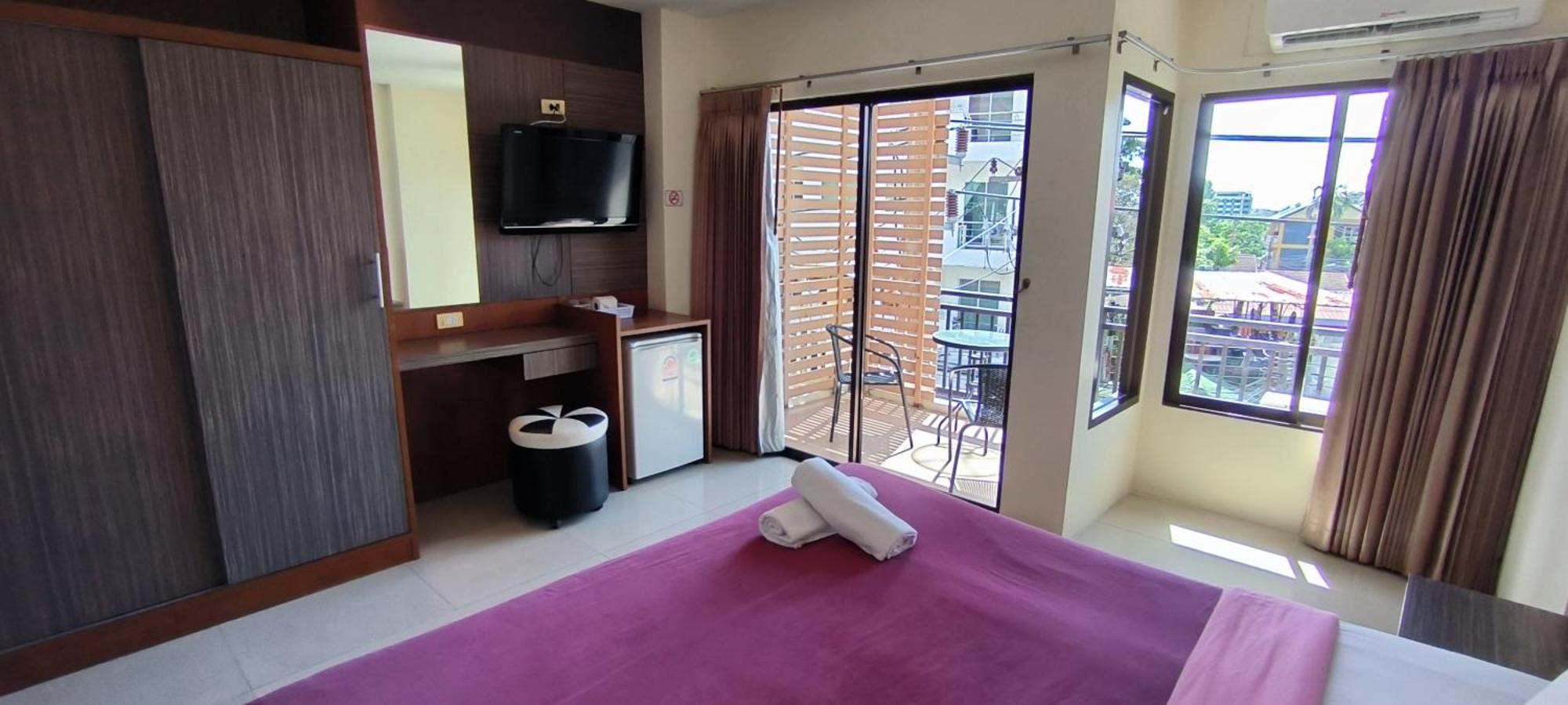 Patong Kanpai Hotel מראה חיצוני תמונה
