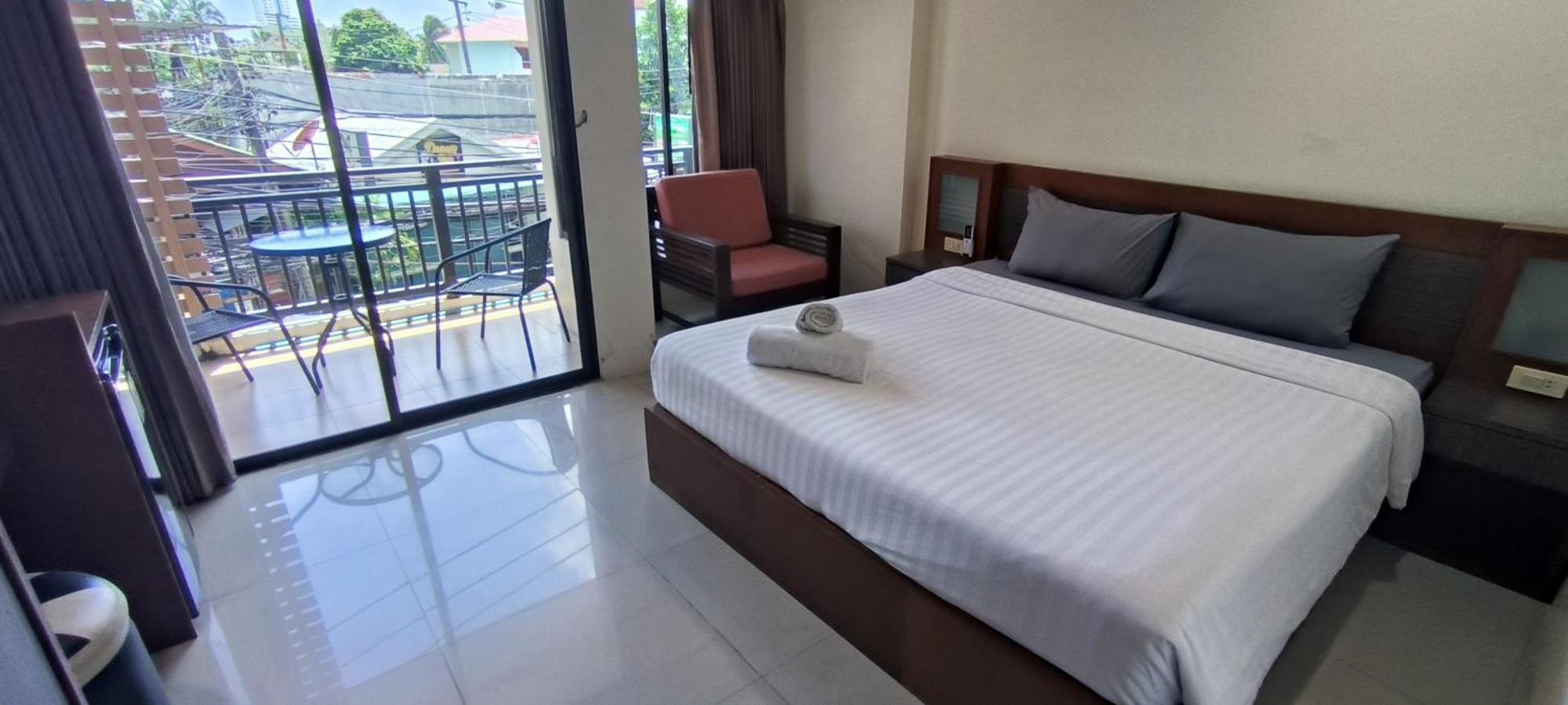 Patong Kanpai Hotel מראה חיצוני תמונה