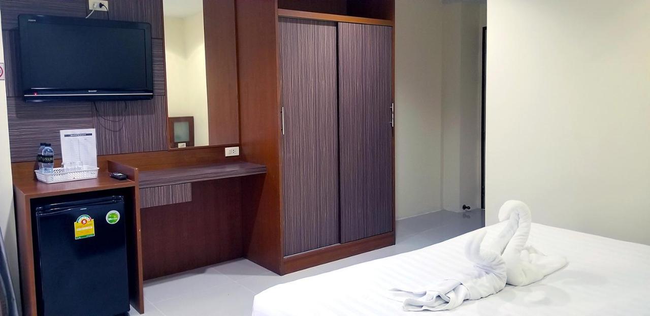 Patong Kanpai Hotel מראה חיצוני תמונה
